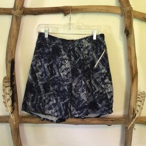 Lululemon size medium running shorts 10/10